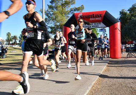 Runners at the start line