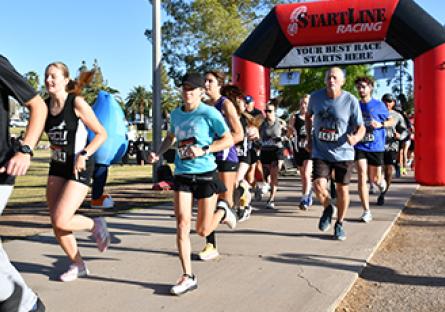 Runners at the start line